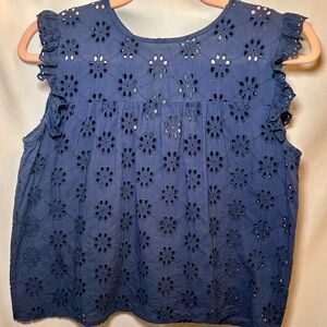 Isa & Ella Women's Blue Eyelet Sleeveless Top